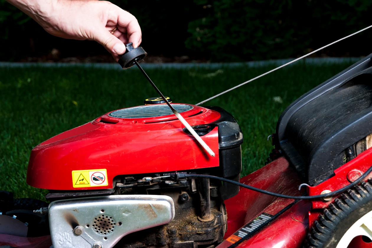 things to consider when buying used lawn mower